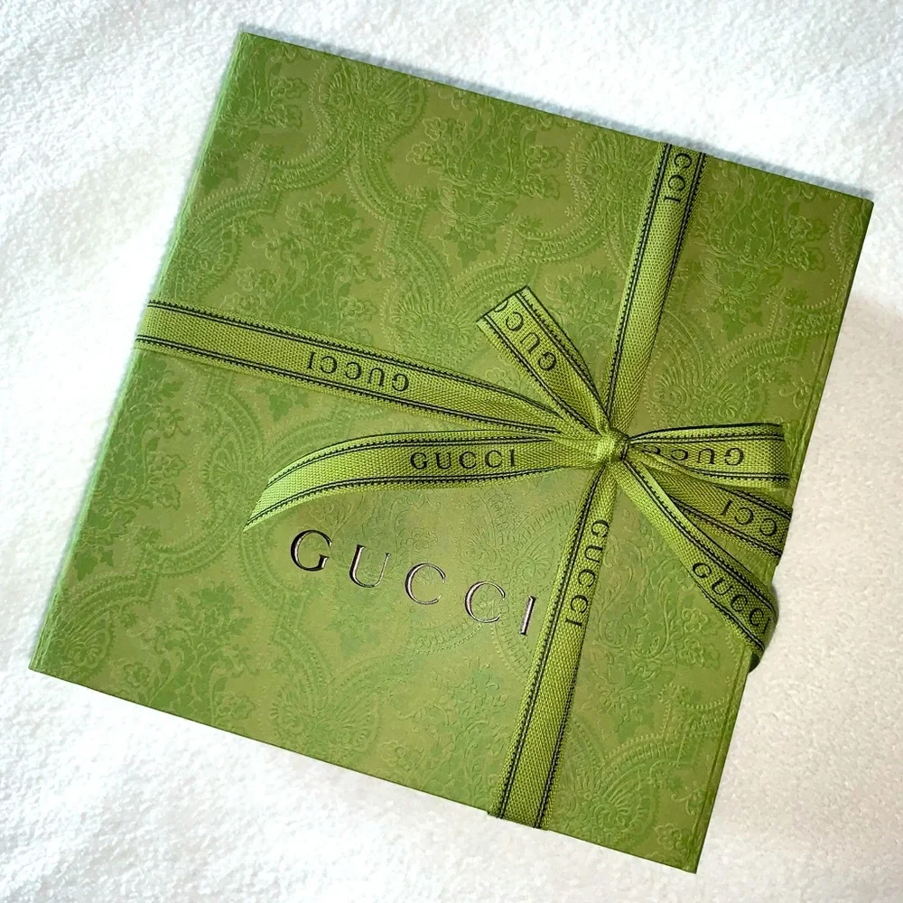 NEW! GUCCI Gift Box with Magnetic Flap Closure, GORGEOUS - Picture 16 of 16